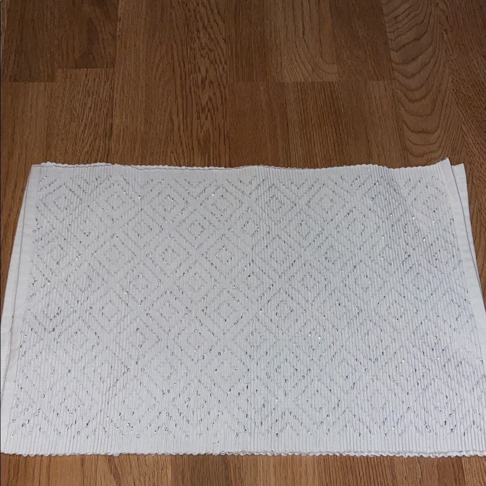 Set of 2 White Textured Placemats